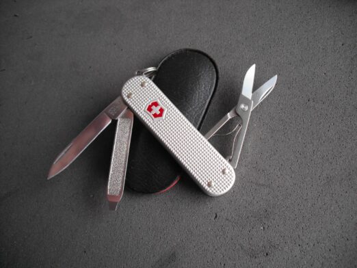 Victorinox Classic - Silver Alox