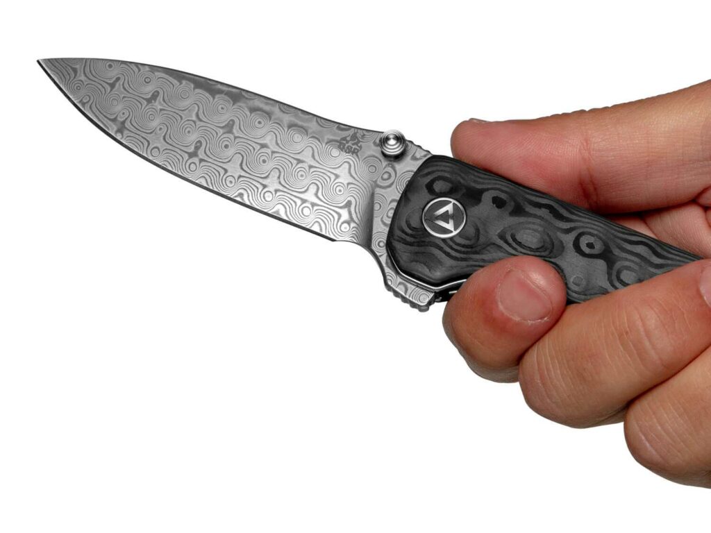 QSP Hawk, Flipper Folding Knife, Damascus Blade, Black Carbon Fibre